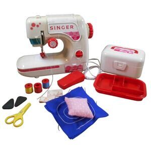 Singer Children's ChainStitch Sewing Machine A2301 Battery Operated Works